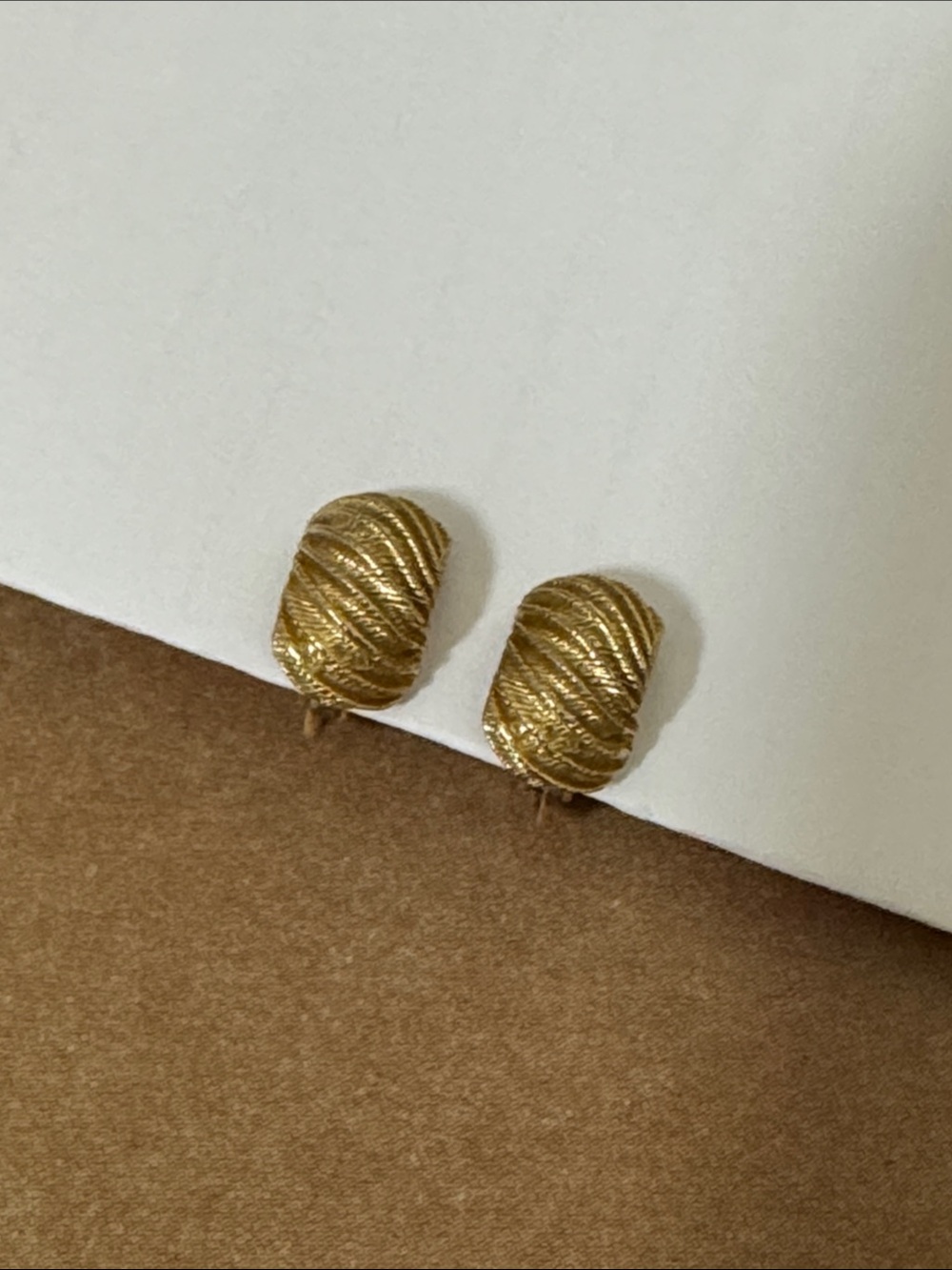 Trifari Small Vintage Gold Tone Textured Clip On earrings 💛